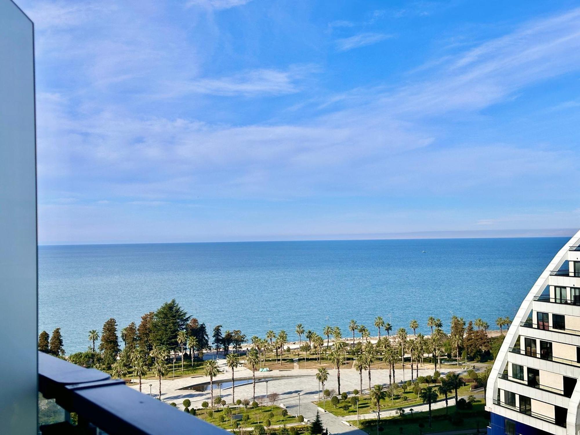 Batumi Boulevard Resort ภายนอก รูปภาพ