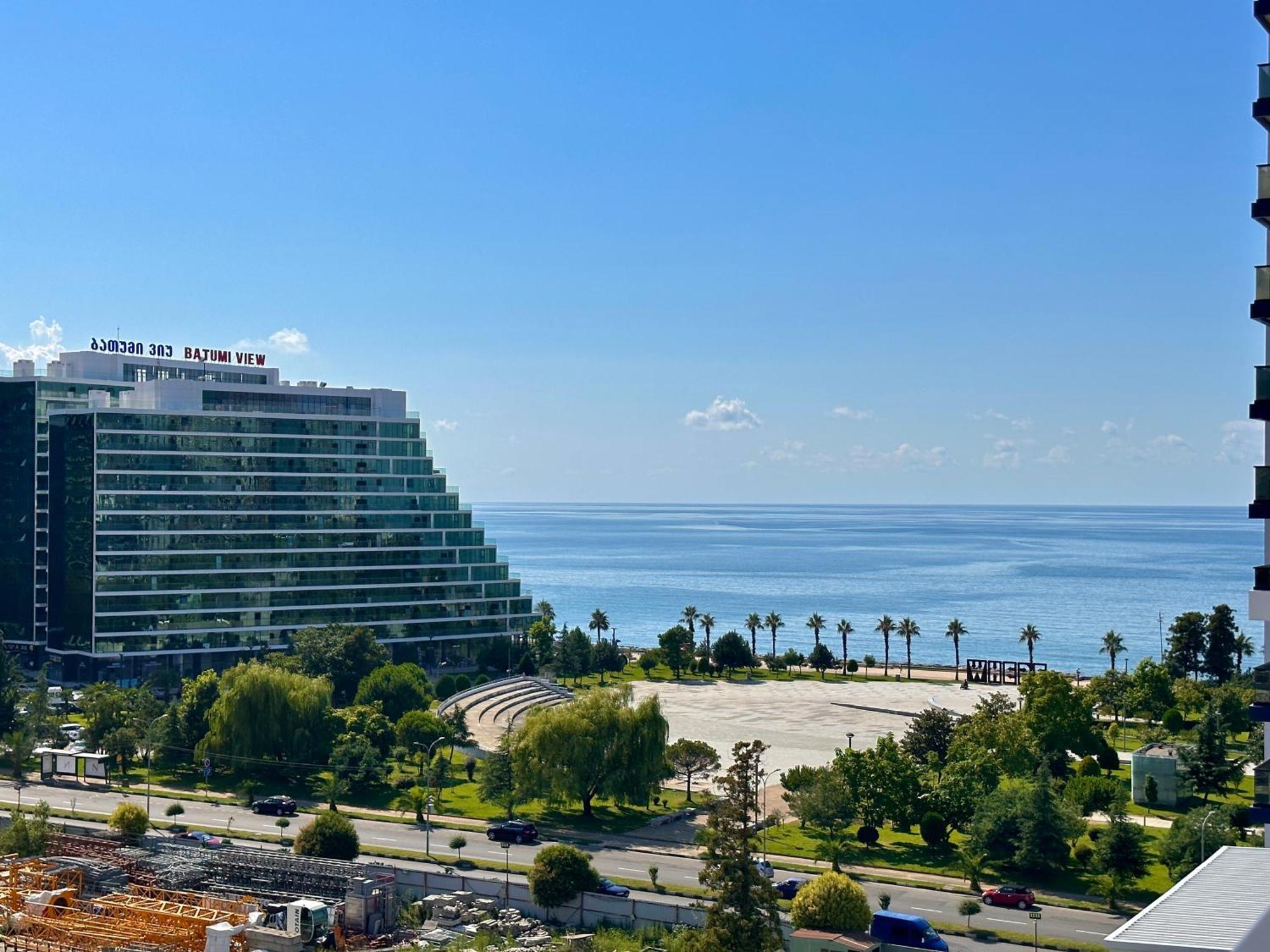 Batumi Boulevard Resort ภายนอก รูปภาพ