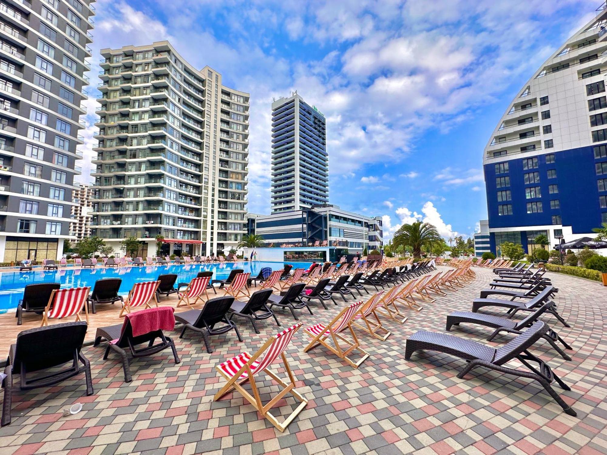 Batumi Boulevard Resort ภายนอก รูปภาพ