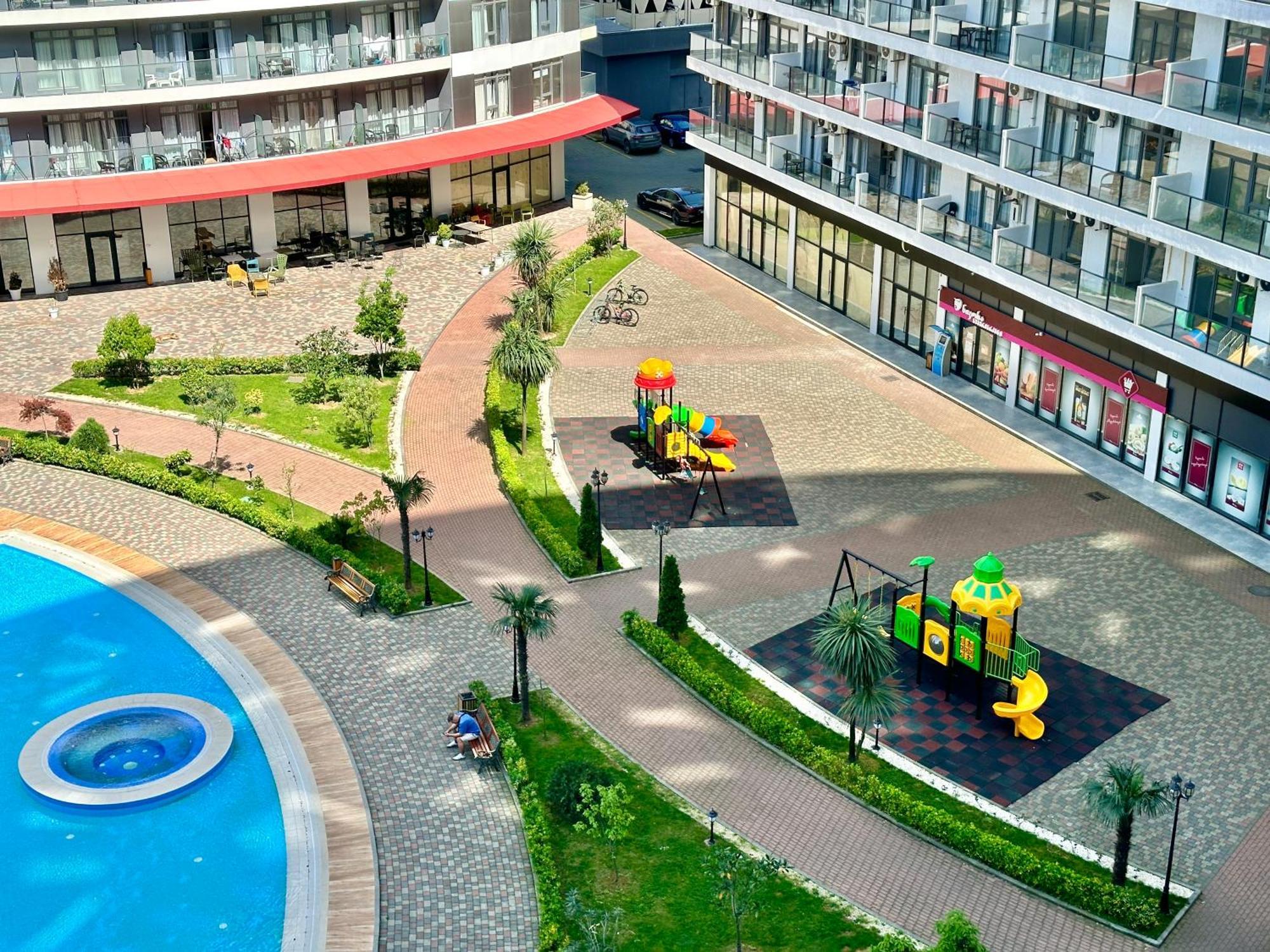 Batumi Boulevard Resort ภายนอก รูปภาพ