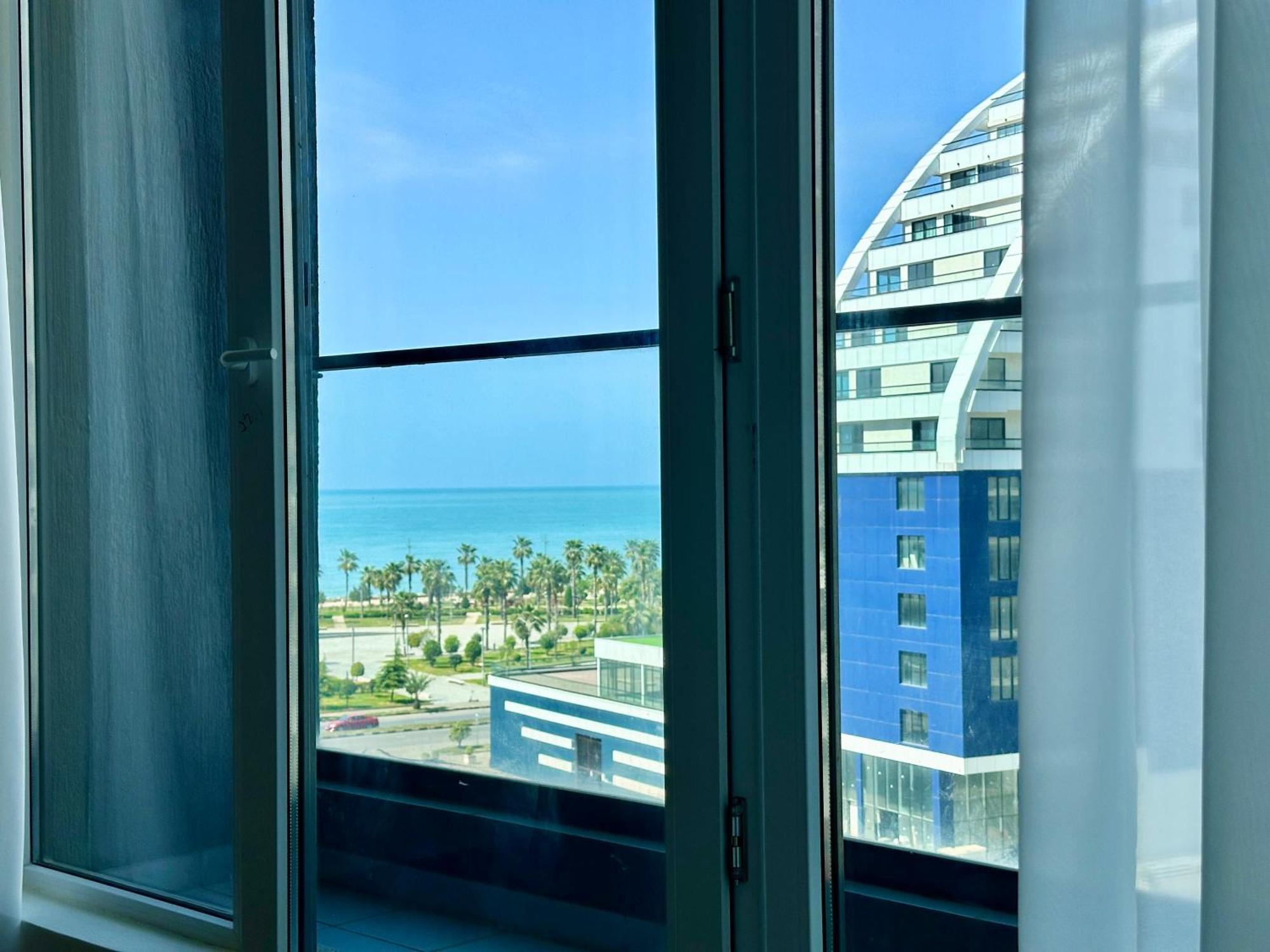 Batumi Boulevard Resort ภายนอก รูปภาพ
