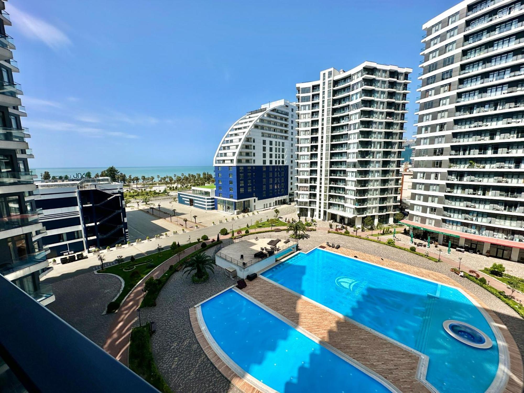 Batumi Boulevard Resort ภายนอก รูปภาพ
